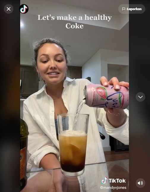 Viral minuman bersoda DIY yang dinilai lebih sehat (TikTok)