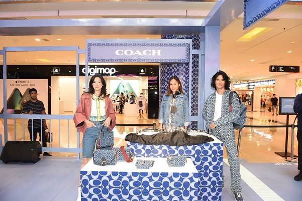 Coach Hadirkan PopUp Store Ala Stasiun Kereta Bawah Tanah New York di Grand Indonesia. (Dok. Coach)