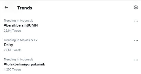 Tagar Bersih-bersih BUMN jadi trending di Twitter pada Selasa (28/06/2022).