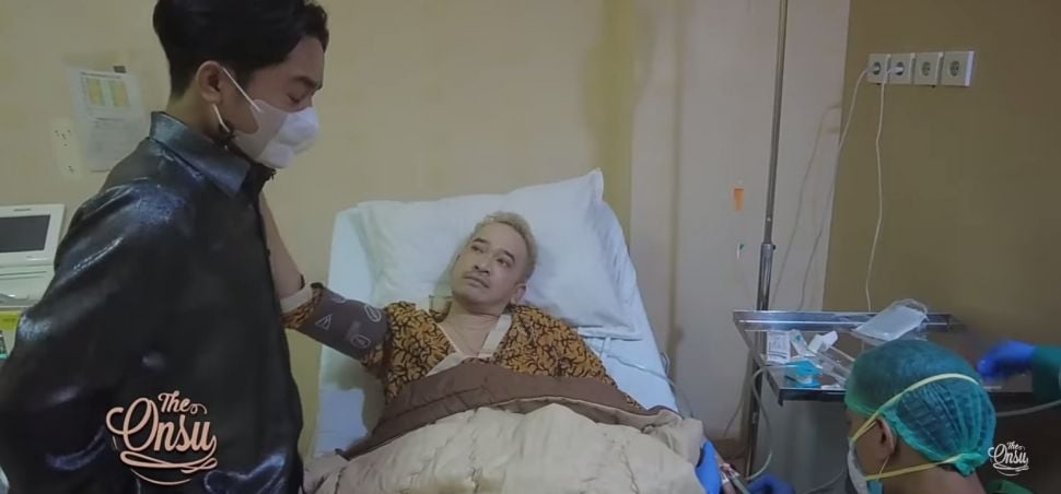 Potret Ruben Onsu Kembali Dirawat di ICU (YouTube/The Onsu Family) 