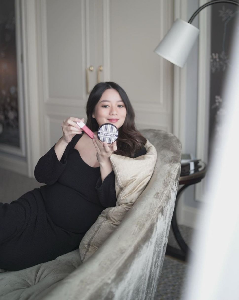 Baby Bump Stella Cornelia (instagram/@stellarcor)