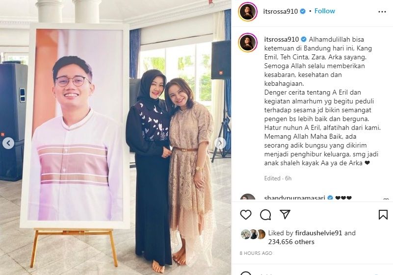 Momen Rossa sambangi kediaman Ridwan Kamil [Instagram]
