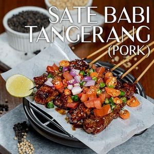 Sate Babi Tangerang racikan Holywings. (Foto: Dok. Grabfood)