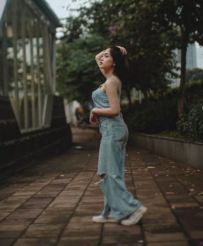 Gaya Jeje, Gadis yang Mirip Fuji (Instagram/@venan378)