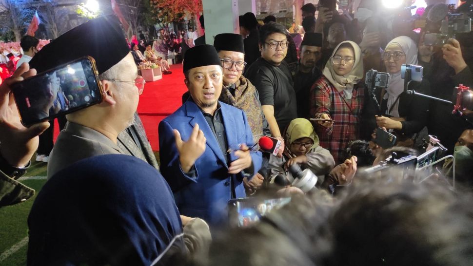 Ustaz Yusuf Mansur ditemui di acara Wisuda Akbar Tahfizh Quran di Pesantren Tahfizh Daarul Quran, di kawasan Cipondoh, Kota Tangerang, Sabtu (2/7/2022) malam. [Ferry Noviandi/Suara.com]