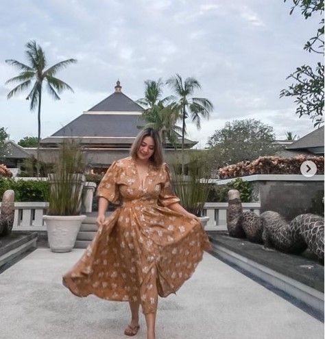 5 Potret Devy Anastasia Berlibur di Bali, Jebilan MasterChef yang Diduga Punya Akun OnlyFans. (Dok: Instagram/devyanastasia)