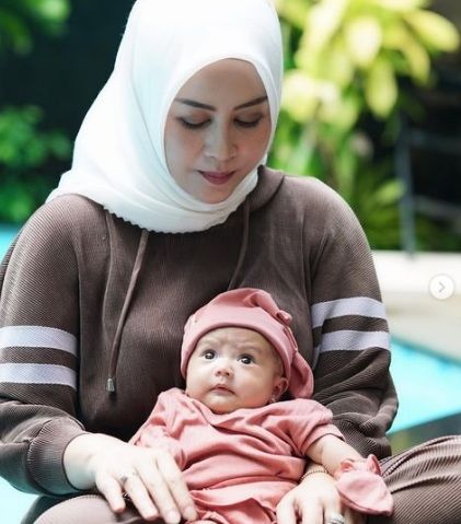 Potret anak Denny Cagur, Fazeela Meshwa Athari [Instagram/@fazeelameshwa.athari]