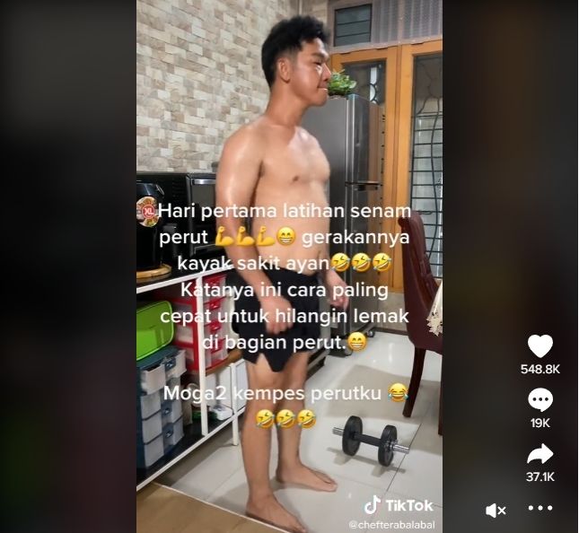 Viral gerakan senam perut kocak jadi perhatian warganet. (Dok. TikTok)