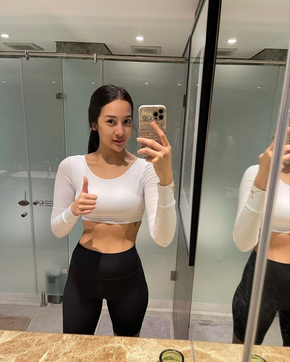 Potret Anya Geraldine Pakai Baju Olahraga (Instagram/@anyageraldine)