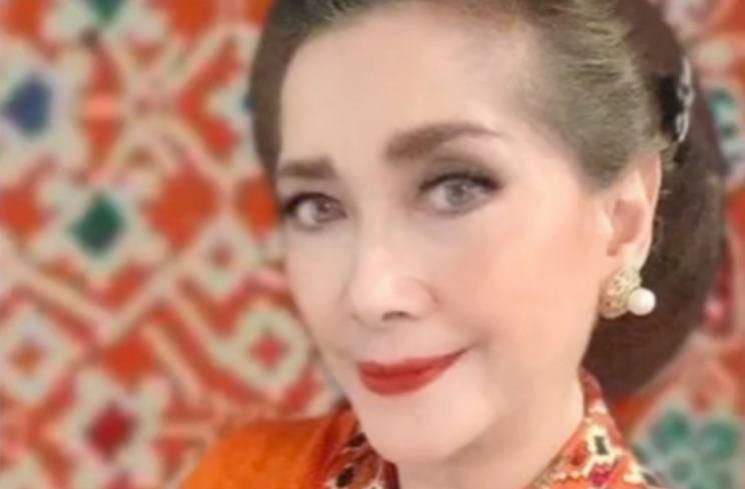 Potret Memukau Widyawati di Usia 72 Tahun. (Instagram/@widyawati_sophiaan)