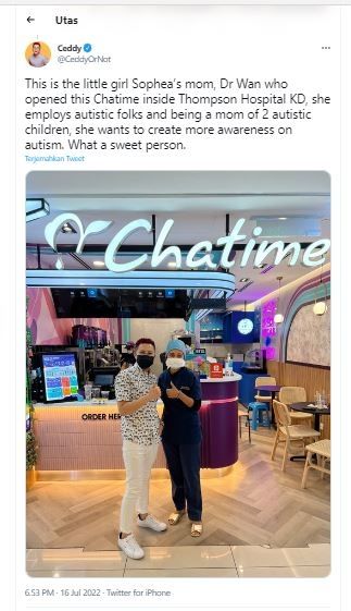 Gerai Chatime yang mempekerjakan penyandang autisme (Twitter @CeddyOrNot)