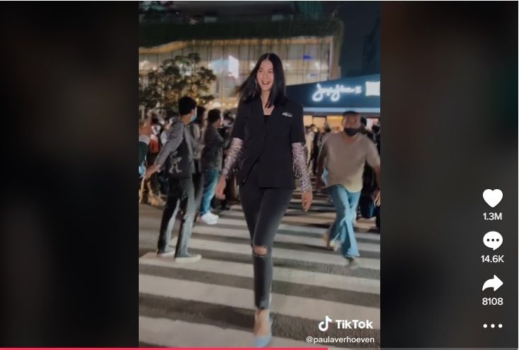 Paula Verhoeven Menjajal 'Catwalk' Citayam Fashion Week. (TikTok)