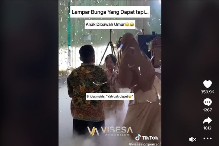 Kocaknya Bocah Ini Kalahkan Orang Dewasa Rebut Bunga Lemparan dari Pengantin, MC: Sekolah Dulu! (Dok: TIkTok/visesa.organizer)