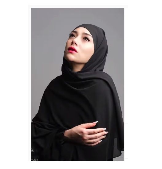 Celine Evangelista [Instagram/@fadi.iskandar]