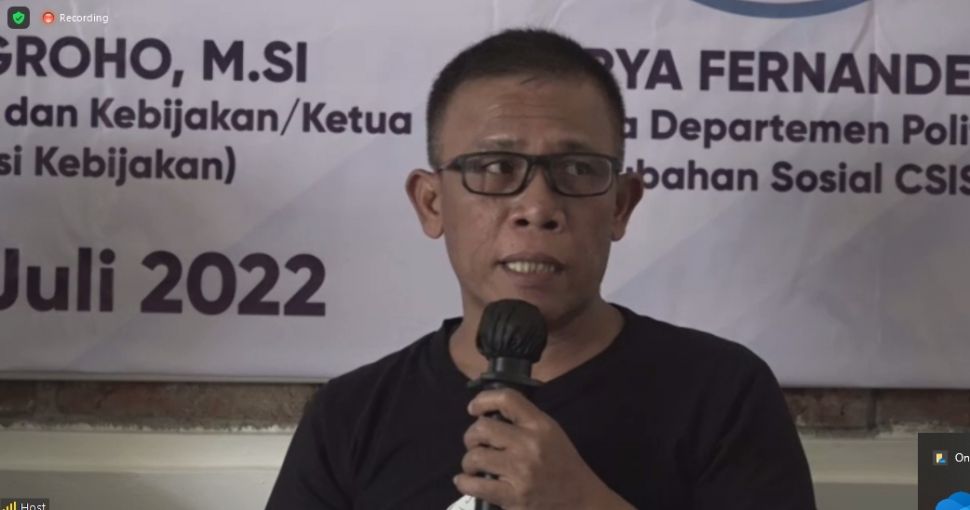 Politikus PDI Perjuangan Masinton Pasaribu dalam acara diskusi bertajuk Memaknai Mandat Politik untuk Puan Maharani secara daring, Rabu (27/7/2022). (Tangkap Layar Zoom)