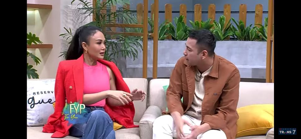 Yuni Shara dan Raffi Ahmad (YouTube/TRANS7 Official)