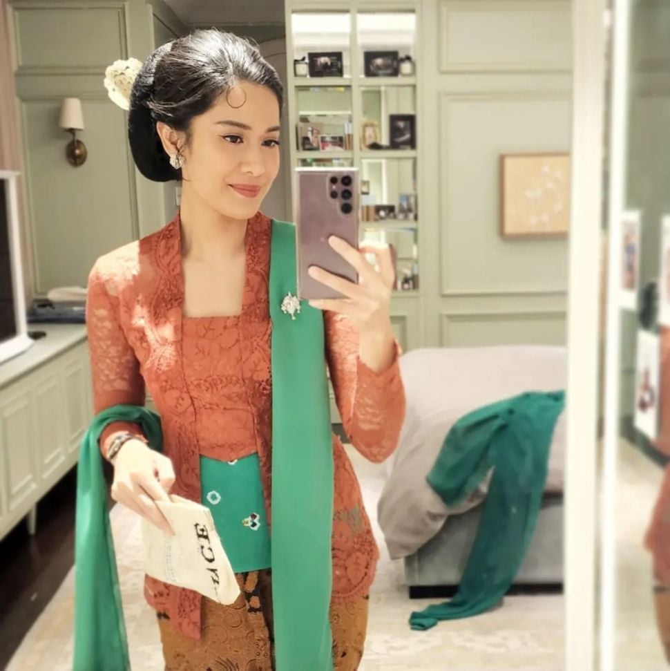 OOTD Dian Sastro Pakai Kebaya Murah Meriah (Instagram/@therealdisastr)