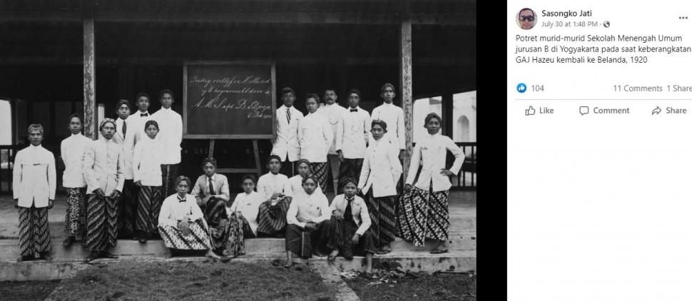 Foto SMA Hindia Belanda tahun 1920-an. (Tropenmuseum via Facebook Indonesia Tempoe Doeloe)