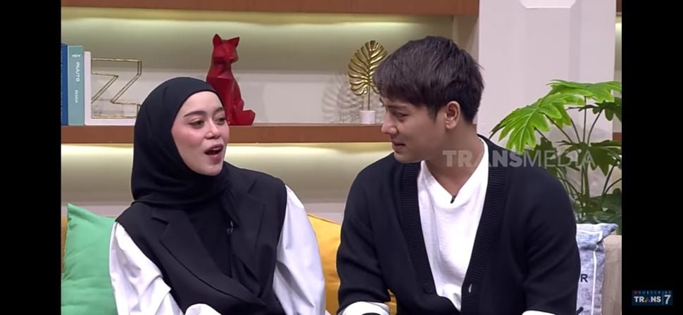 Lesti Kejora dan Rizky Billar (YouTube/TRANS7 Official)