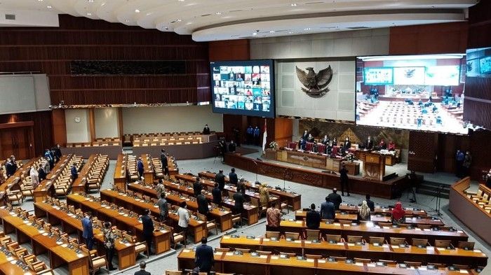 Kebablasan! DPR Tambah Wewenang Copot Pejabat Negara, Politik Makin Jadi Panglima
