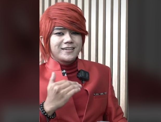 Tangkapan layar video viral Marcel Radhival alias Pesulap Merah. [TikTok]