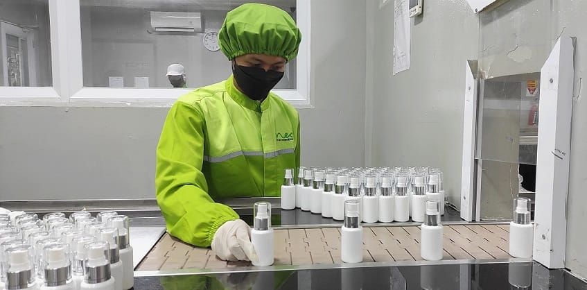 Ilustrasi pabrik skincare. (Dok: Istimewa)