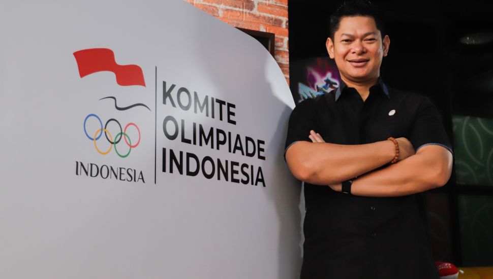 Ketua Komite Olimpiade Indonesia (NOC Indonesia) Raja Sapta Oktohari saat sesi wawancara eksklusif dengan Suara.com di Kantor NOC Indonesia, Senayan, Jakarta Pusat, Kamis (11/8/2022). [Suara.com/Alfian Winanto]