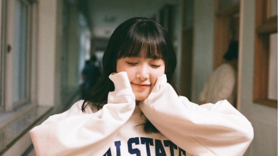 Choi Yena (instagram.com/yena.jigumina)