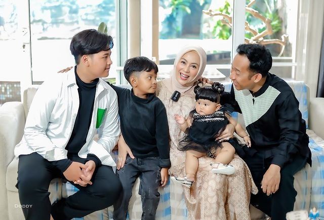 Potret Meshwa Anak Bungsu Denny Cagur (Instagram/@shantydenny)