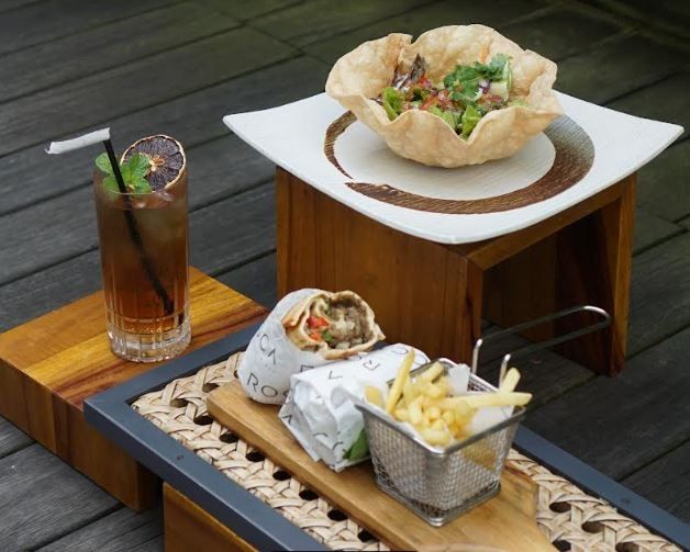 ROCA Restaurant Yogyakarta meluncurkan promo makanan bertajuk “HURRY SLOWLY LUNCH" (Istimwa/ARTOTEL)
