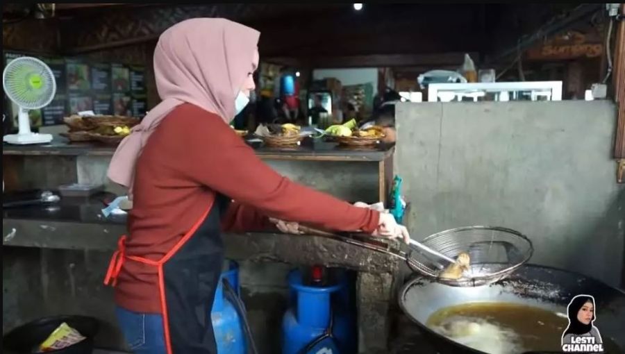  Potret Restoran Rizky Billar dan Lesti Kejora (YouTube/LESTI CHANNEL)