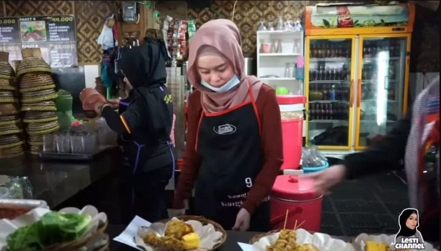  Potret Restoran Rizky Billar dan Lesti Kejora (YouTube/LESTI CHANNEL)