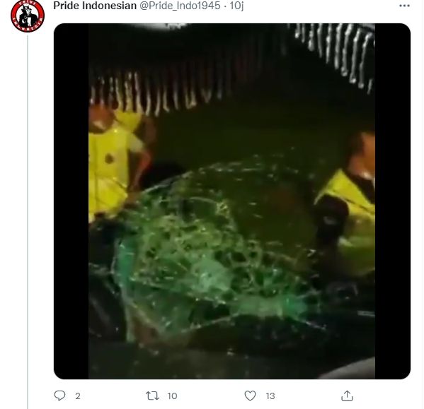 Suporter PSM Makassar diserang di laga Piala AFC 2022. (Twitter/@Pride_Indo1945)