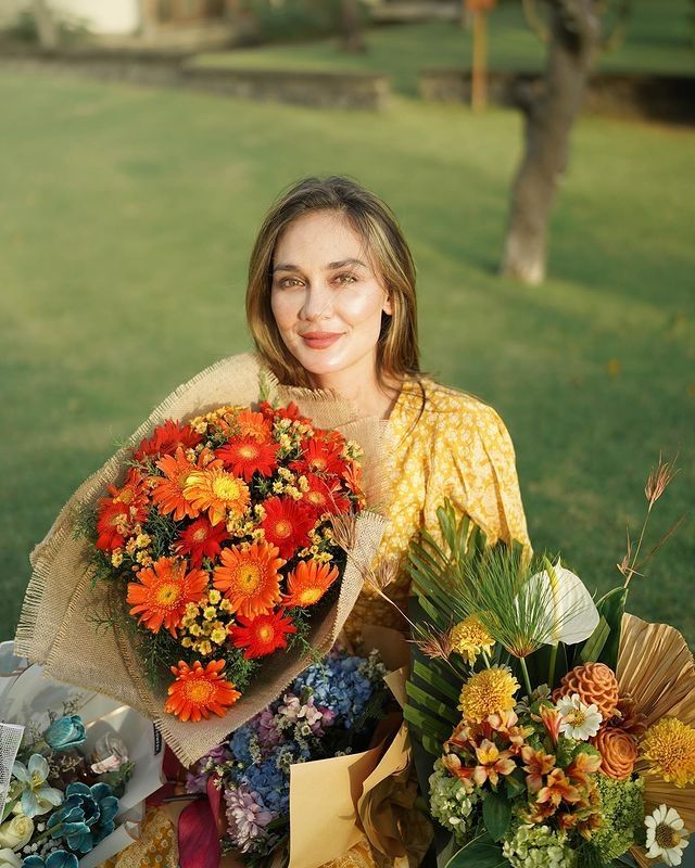 Momen Surprise Ultah Luna Maya ke-39 (Instagram/@lunamaya)