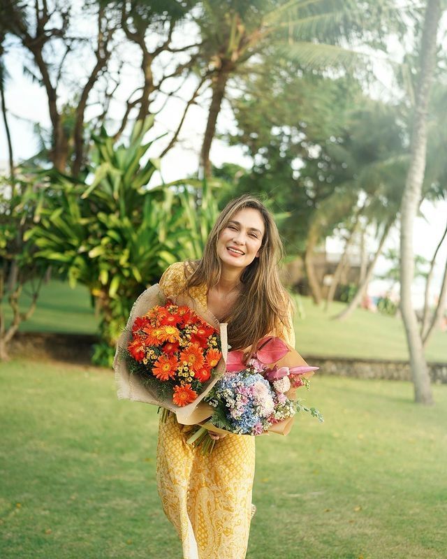 Momen Surprise Ultah Luna Maya ke-39 (Instagram/@lunamaya)