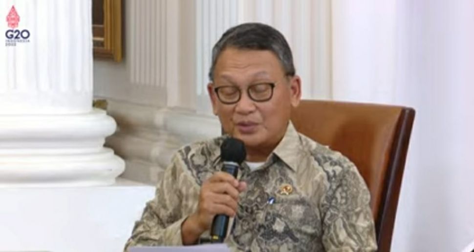 Menteri Energi dan Sumber Daya Mineral (ESDM), Arifin Tasrif dalam konferensi pers kenaikan harga BBM, Sabtu (3/9/2022). [Suara.com/Bagaskara Isdiansyah]