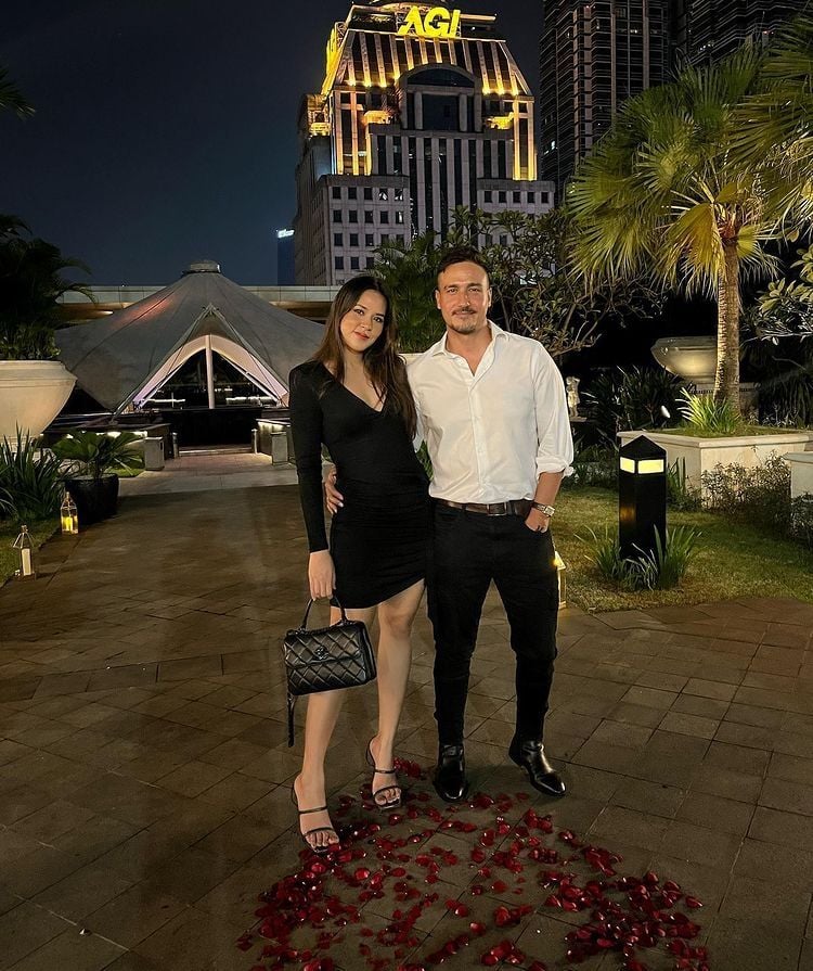 Potret Raisa dan Hamish Daud Rayakan Anniversary. (Instagram/raisa6690)