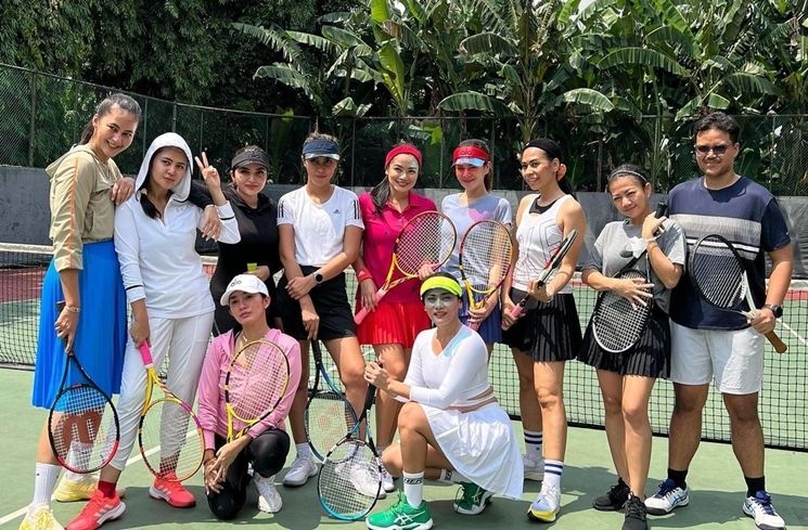 Potret Geng Tenis Titi Kamal (Instagram/@paula_verhoeven)