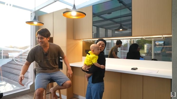 Rooftop Rumah Rizky Billar (YouTube/Rizky Billar)