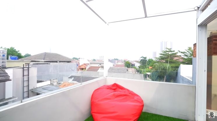 Rooftop Rumah Rizky Billar (YouTube/Rizky Billar)