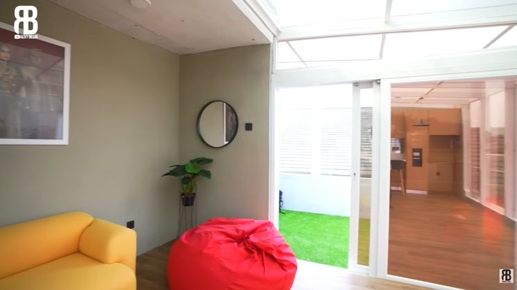 Rooftop Rumah Rizky Billar (YouTube/Rizky Billar)