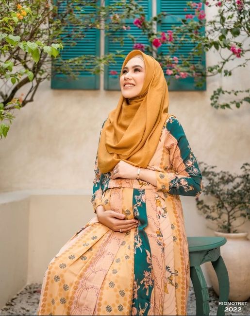 Baby Bump Kartika Putri. (Instagram/riomotret)