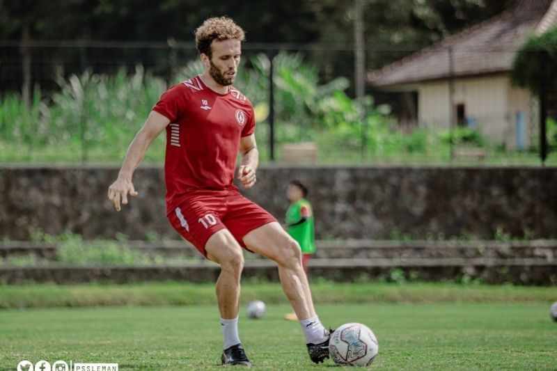 Gelandang PSS Sleman Ze Lavente. (ANTARA/HO/Pssleman.id)