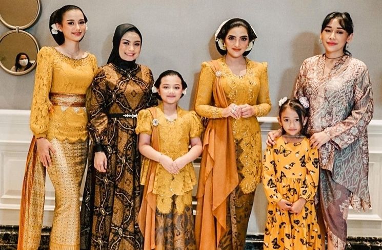  Potret Sarah Menzel di Acara Keluarga Hermansyah (instagram/@ashanty_ash)