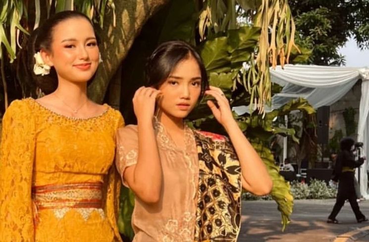 Potret Fuji di Tedak Siten Ameena (Instagram/@fuji_an)