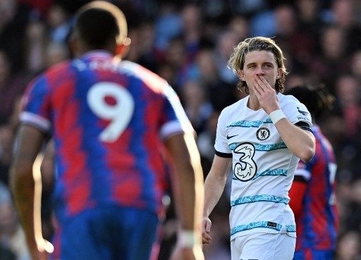 Selebrasi Conor Gallagher usai mencetak gol kemenangan Chelsea dalam pertandingan Liga Inggris lawan Crystal Palace pada 1 Oktober 2022. [AFP]