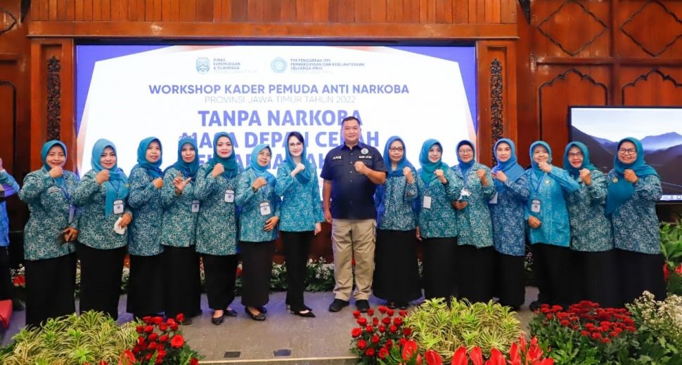 Ketua TP PKK Provinsi Jatim, Arumi Bachsin Emil Dardak saat menghadiri Workshop Kader Pemuda Anti Narkoba Provinsi Jatim Tahun 2022 di Ruang Bhinaloka Kantor Gubernur Jatim, Jalan Pahlawan 110 Surabaya, Selasa (4/10/2022). (Dok: Pemprov Jatim)