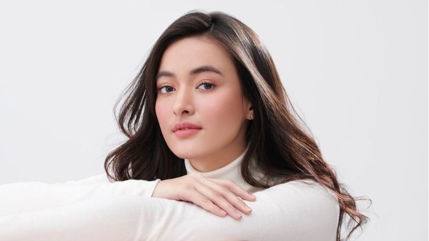 Potret Mawar Eva De Jongh, artis Indonesia tampil jadi pemain anggar di series terbaru 'My Ice Girl' (Instagram @mawar_eva)