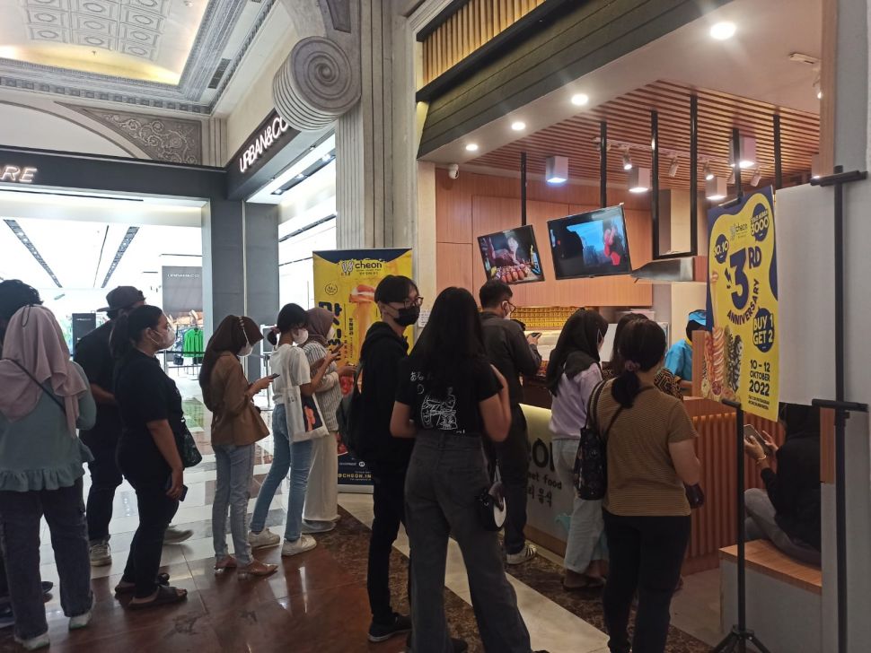 Cheon Korean Street Food gelar promo dalam rangka 3rd anniversary (Suara/Hiromi)