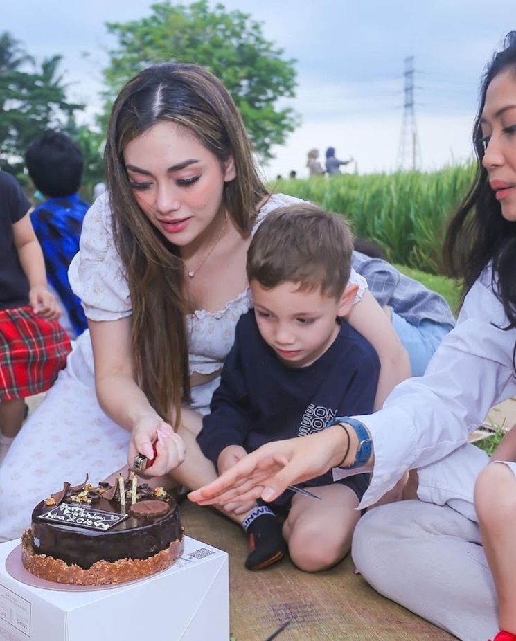 Perayaan Ulang Tahun Lucio Anak Celine Evangelista (Instagram/@celine_evangelista)